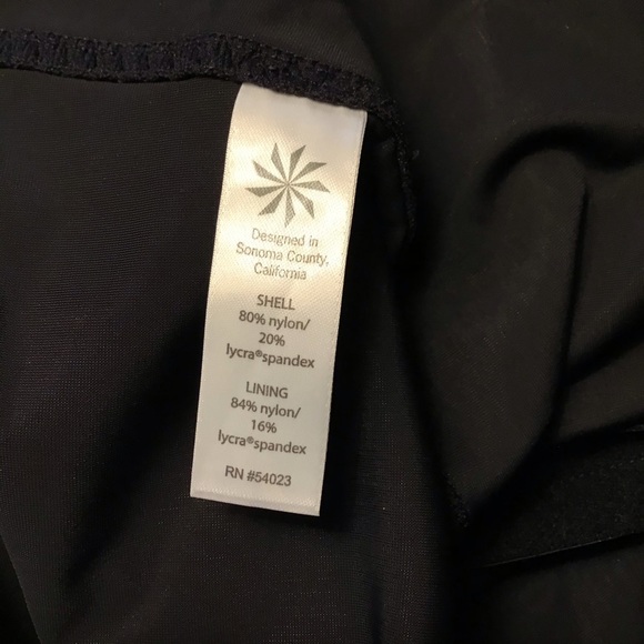 Athleta Tankini Top Underwires Black 36 B/C - Picture 7 of 9